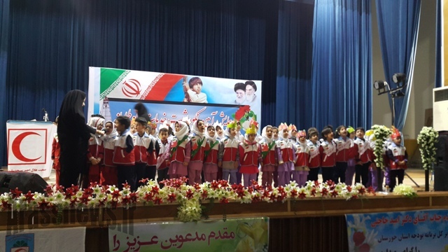 آئین نکوداشت و تجلیل از داوطلبان جمعیت هلال احمر مسجدسلیمان برگزار شد