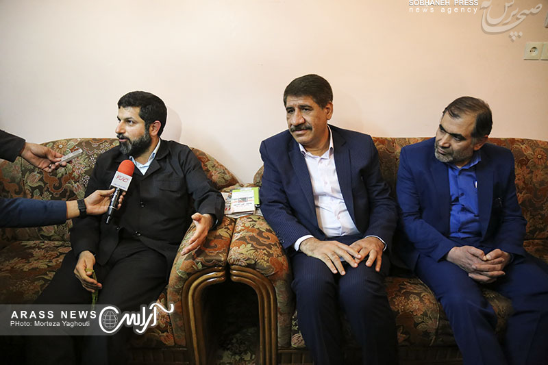 گزارش تصویری / حضور استاندار خوزستان در جمع ایتام موسسه خیریه به مناسبت شب یلدا