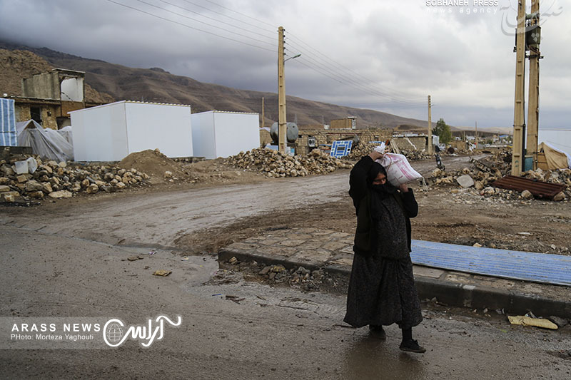 گزارش تصویری / زندگی پس از زلزله