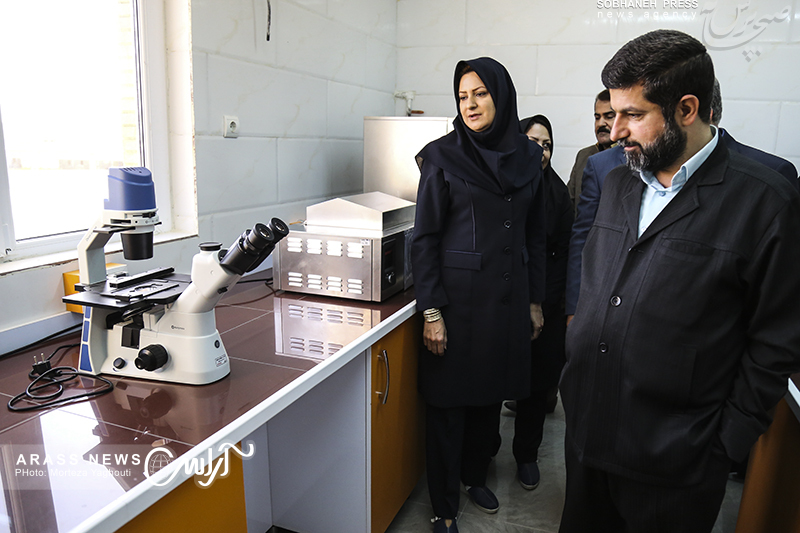 گزارش تصویری / بازدید استاندار خوزستان از آزمایشگاه آبفا اهواز