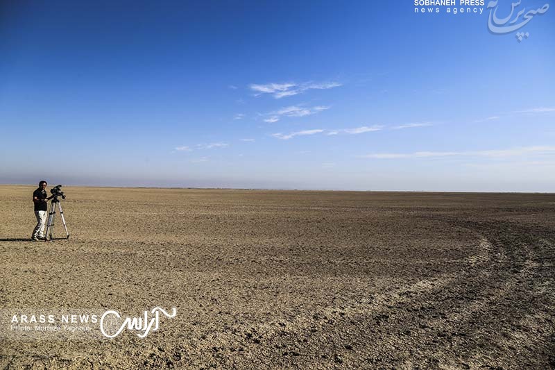 گزارش تصویری / بازدید استاندار خوزستان، مدیرکل مدیریت بحران خوزستان به همراه جمعی از مسئولین ازکانونهای ریزگردشرق اهواز