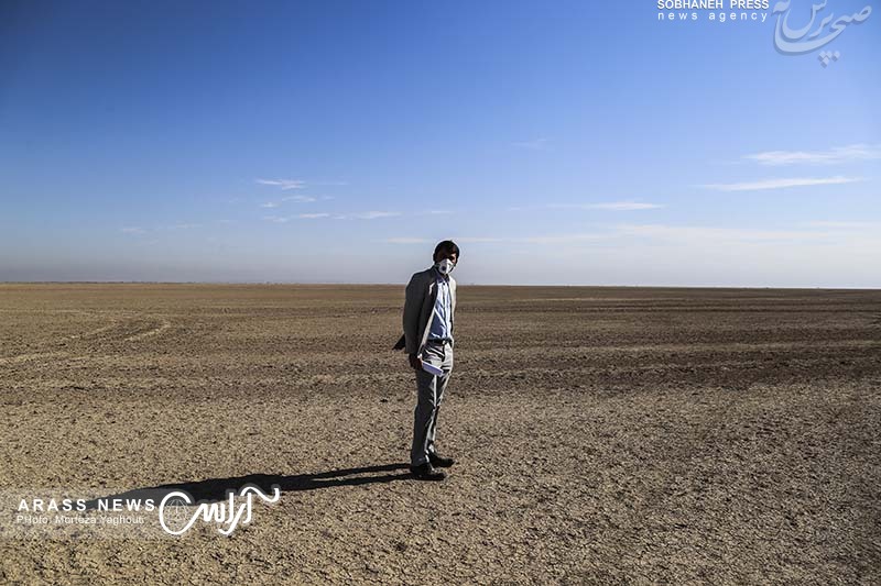 گزارش تصویری / بازدید استاندار خوزستان، مدیرکل مدیریت بحران خوزستان به همراه جمعی از مسئولین ازکانونهای ریزگردشرق اهواز