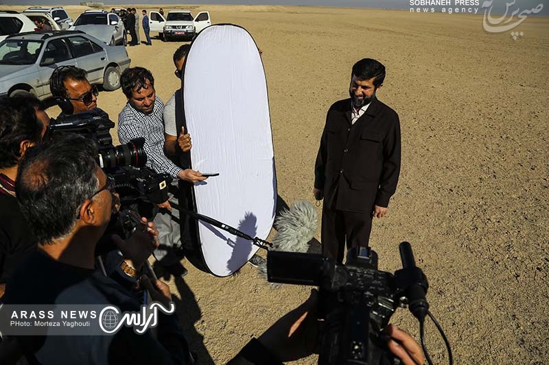 گزارش تصویری / بازدید استاندار خوزستان، مدیرکل مدیریت بحران خوزستان به همراه جمعی از مسئولین ازکانونهای ریزگردشرق اهواز