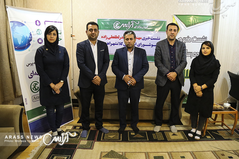 گزارش تصویری / نشست خبری اسکندر لطفعلی زاده عضو شورای اسلامی کلانشهر اهواز در تحریریه آراس