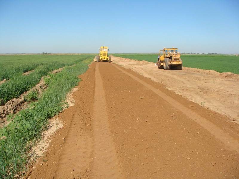 ۳۷هزار هکتار از اراضی توسعه ای کشاورزی  استان ایلام برای نخستین بار احیا،نوسازی و تسطیح و به بهره برداران واگذار  شد