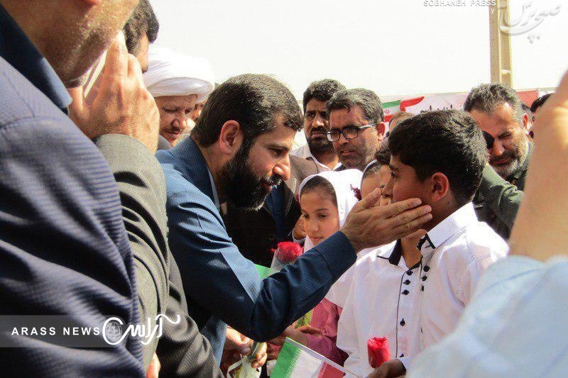 استاندار خوزستان خبر داد: افتتاح 48 فضای آموزشی در قالب 181 کلاس در دهه فجر/تا پایان سال ۹۷ کلیه مدارس کانکسی جمع آوری می شوند