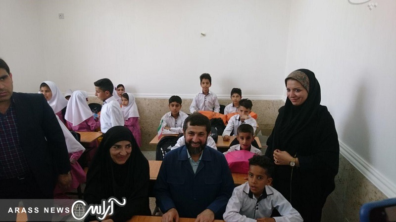 استاندار خوزستان خبر داد: افتتاح 48 فضای آموزشی در قالب 181 کلاس در دهه فجر/تا پایان سال ۹۷ کلیه مدارس کانکسی جمع آوری می شوند