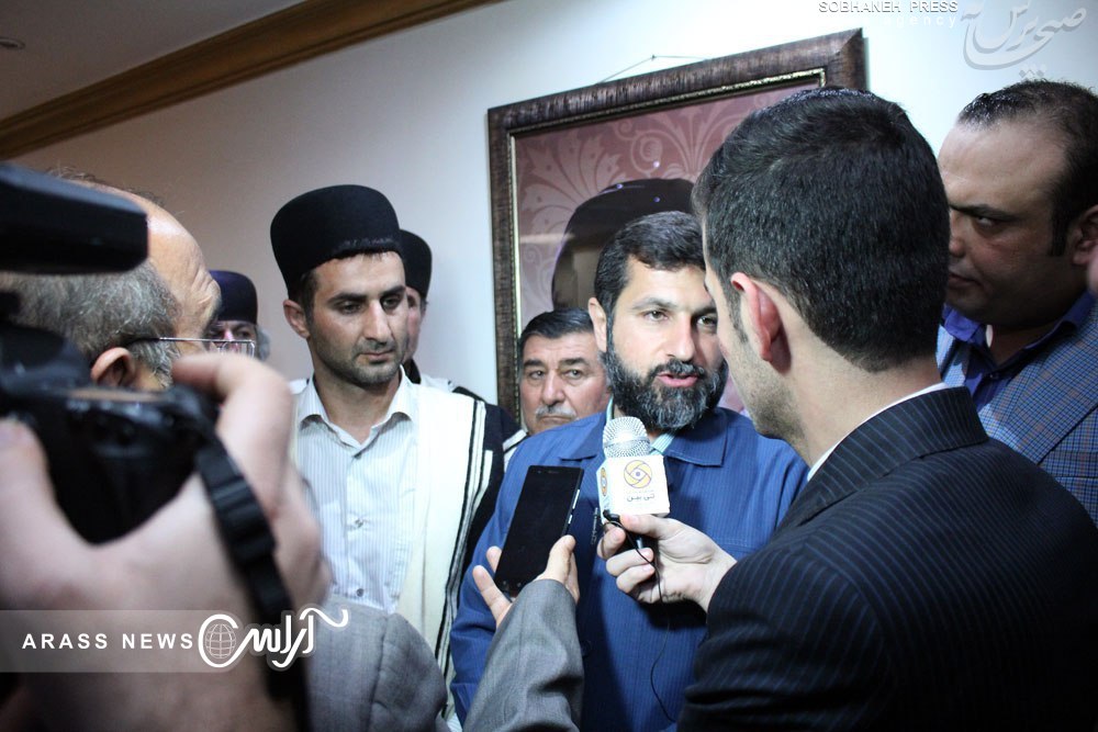 آیت الله موسوی جزایری : اتحاد اقوام و عشایر خوزستانی زبانزد و درسی برای همگان است/ استاندار خوزستان : وحدت بین اقوام در استان تقویت شود