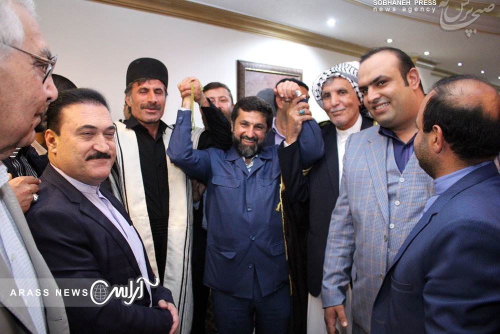 آیت الله موسوی جزایری : اتحاد اقوام و عشایر خوزستانی زبانزد و درسی برای همگان است/ استاندار خوزستان : وحدت بین اقوام در استان تقویت شود