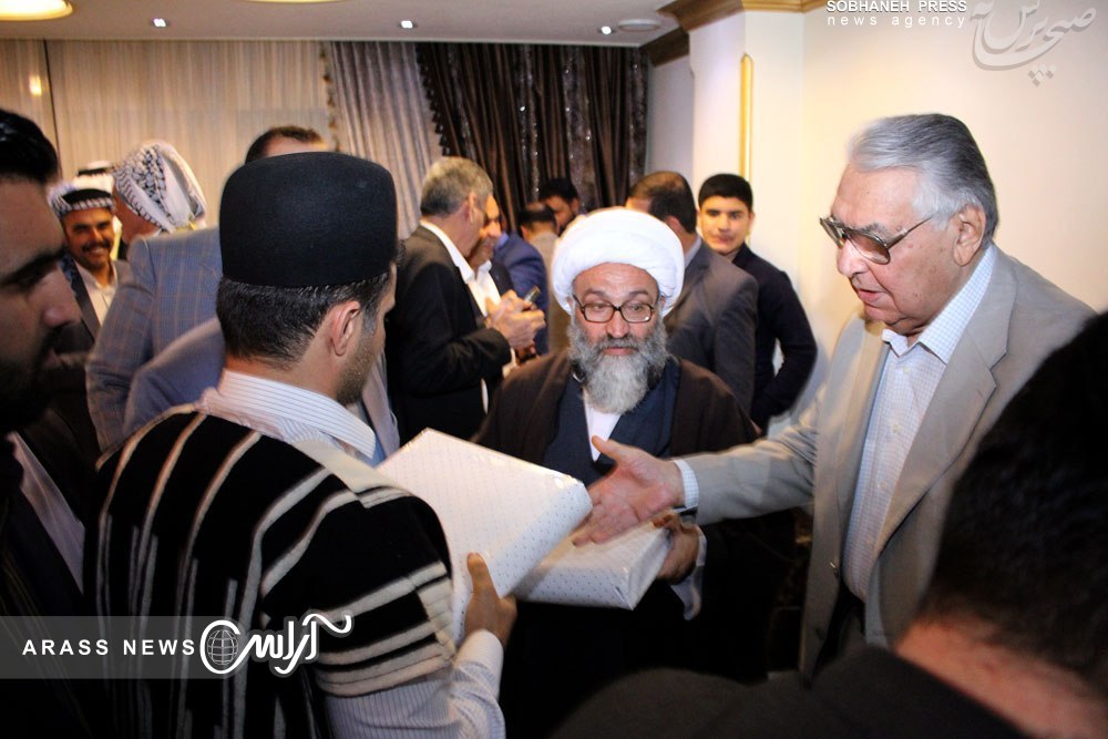 آیت الله موسوی جزایری : اتحاد اقوام و عشایر خوزستانی زبانزد و درسی برای همگان است/ استاندار خوزستان : وحدت بین اقوام در استان تقویت شود