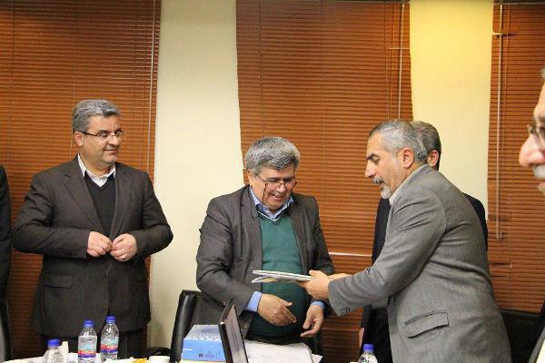 امضای تفاهم نامه بین اداره کل نوسازی مدارس خوزستان و بنیاد علمی آموزشی قلم چی / ساخت ۳۵ کلاس درس در استان خوزستان