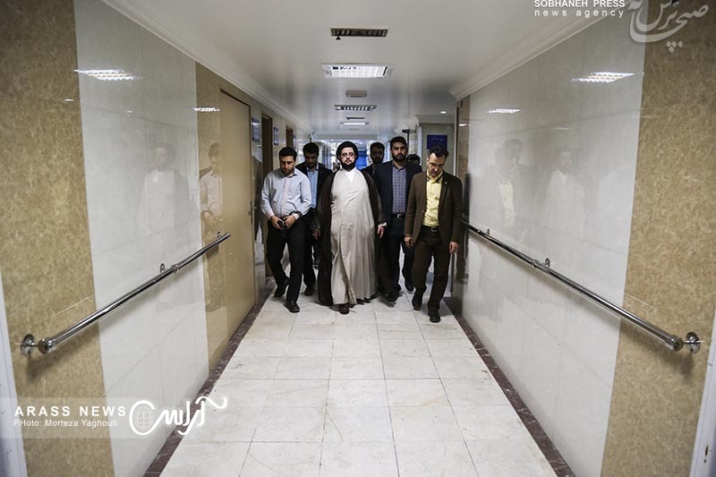 گزارش تصویری / بازدید حجت الاسلام والمسلمین سید محمد جواد جزایری ، مدیر دفتر مجمع جهانی اهل بیت در خوزستان از بیمارستان امام خمینی اهواز