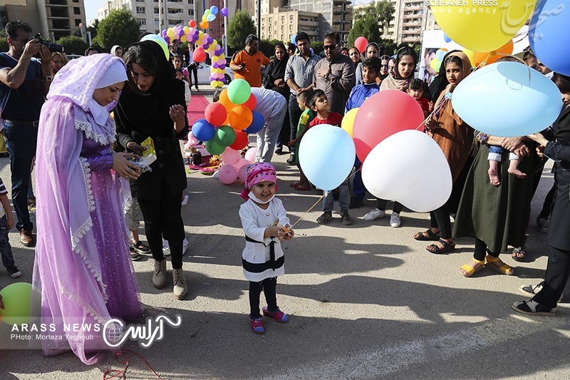 گزارش تصویری / آرزوی مریم سه ساله ، یک عالمه بادکنک