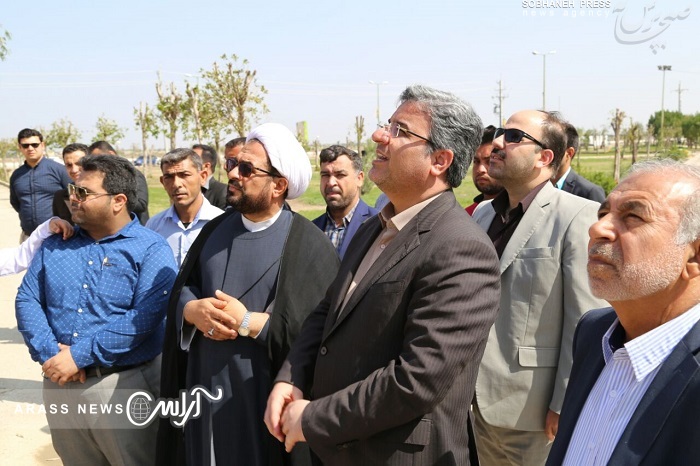 بازدید مدیرکل نوسازی مدارس خوزستان از عملیات اجرای آرامگاه ملافاضل سکرانی شاعر نامدار اهل بیت در شادگان