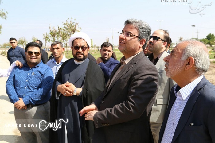 بازدید مدیرکل نوسازی مدارس خوزستان از عملیات اجرای آرامگاه ملافاضل سکرانی شاعر نامدار اهل بیت در شادگان