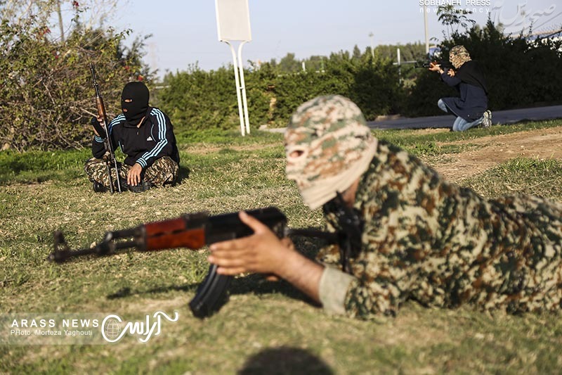 گزارش تصویری /  آرزوی نابود کردن داعش به دست پنچ کودک مبتلا به سرطان