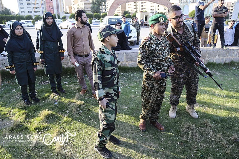 گزارش تصویری /  آرزوی نابود کردن داعش به دست پنچ کودک مبتلا به سرطان