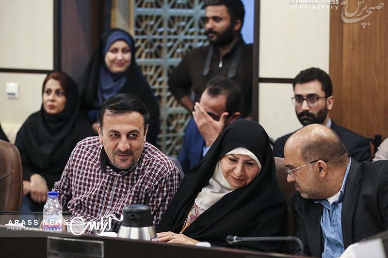 گزارش تصویری / آیین تقدیر از خبرنگاران با حضور استاندار خوزستان در آستانه عید نوروز ۹۷ به روایت تصویر