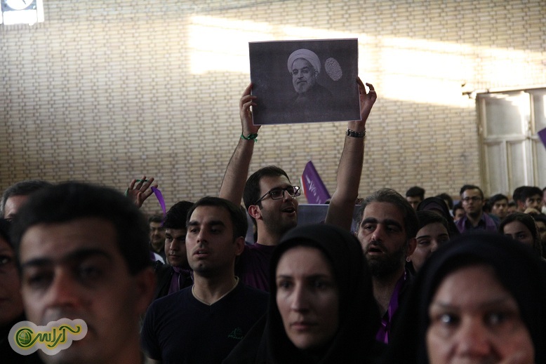 فاطمه هاشمی رفسنجانی در جمع جوانان حامی روحانی: دولت بعدی روحانی ؛دوران پایان مشکلات خوزستان  خواهد بود