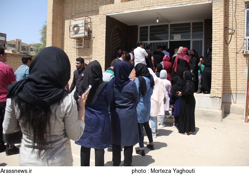 گزارش تصویری/ حضور پرشور و کم نظیر مردم اهواز در انتخابات ریاست جمهوری و شورای شهر اهواز