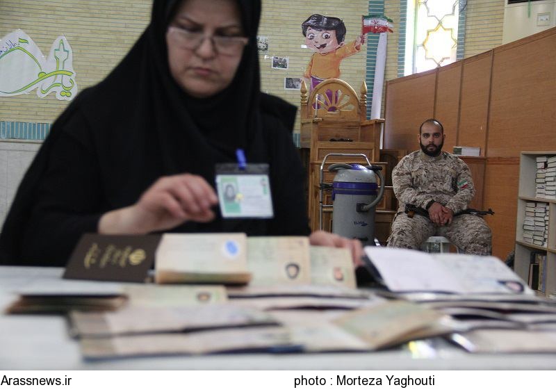 گزارش تصویری/ حضور پرشور و کم نظیر مردم اهواز در انتخابات ریاست جمهوری و شورای شهر اهواز