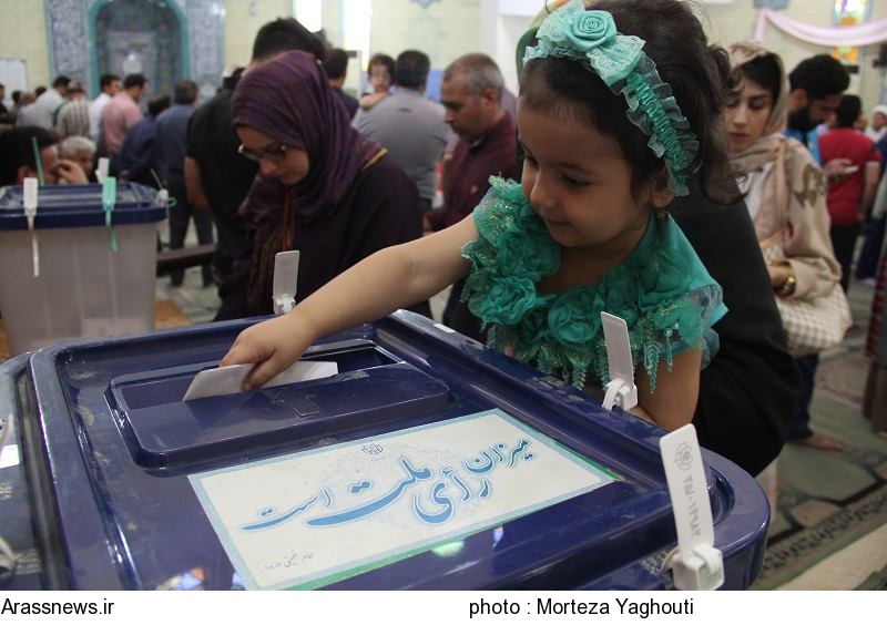 گزارش تصویری/ حضور پرشور و کم نظیر مردم اهواز در انتخابات ریاست جمهوری و شورای شهر اهواز