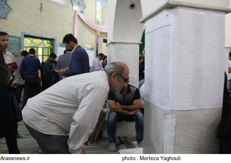 گزارش تصویری/ حضور پرشور و کم نظیر مردم اهواز در انتخابات ریاست جمهوری و شورای شهر اهواز