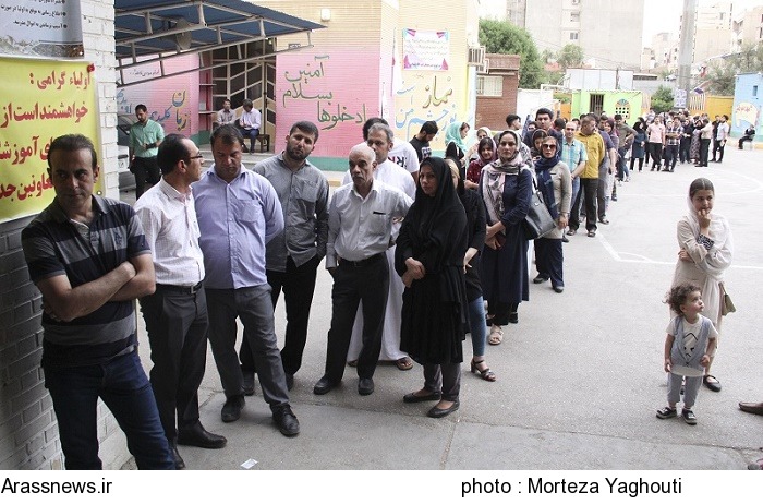گزارش تصویری2/ حضور پرشور و کم نظیر مردم اهواز در انتخابات ریاست جمهوری و شورای شهر اهواز
