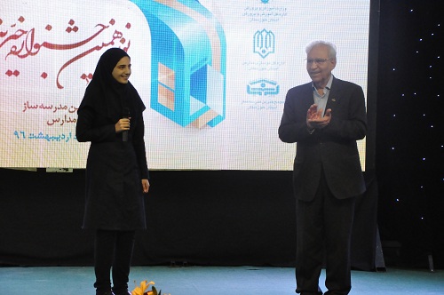 تصاویر/ نوزدهمین جشنواره ی تجلیل از خیرین مدرسه ساز استان خوزستان با حضور استاندار شریعتی