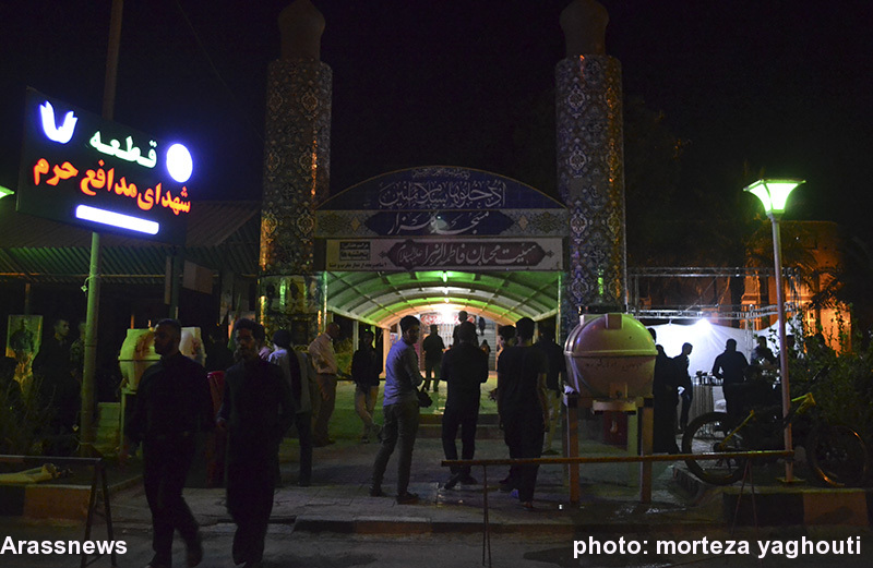 گزارش تصویری/  احیا شب بیست و یکم ماه رمضان در گلزار شهدای اهواز