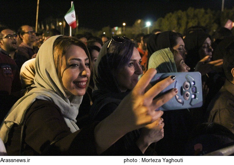 گزارش تصویری/ جشن بزرگ پیروزی دکتر روحانی رییس جمهور منتخب در اهواز