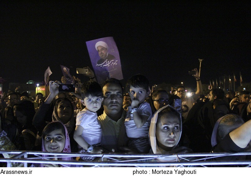 گزارش تصویری/ جشن بزرگ پیروزی دکتر روحانی رییس جمهور منتخب در اهواز
