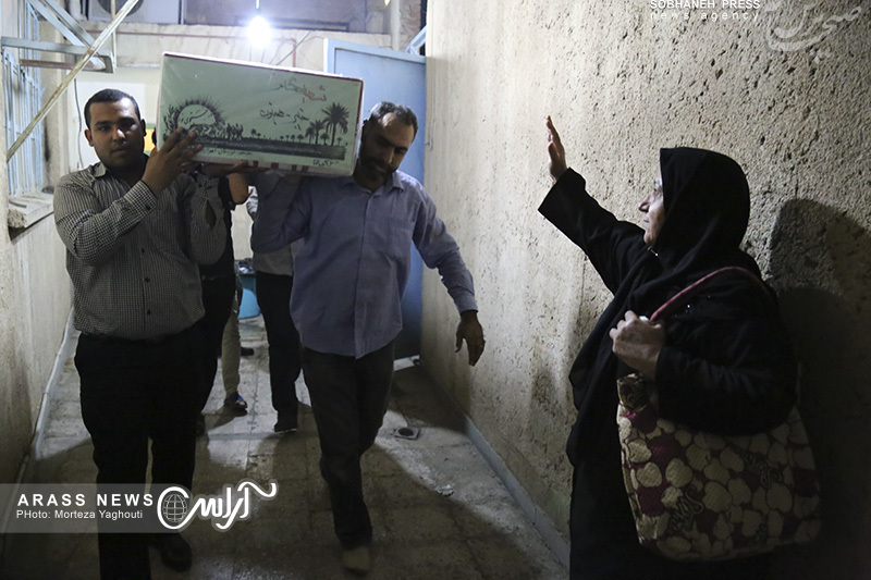 گزارش تصویری/  آیین وداع با دو شهید گمنام در اهواز