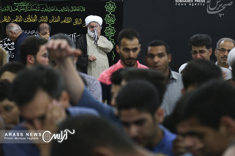 گزارش تصویری/  آیین وداع با دو شهید گمنام در اهواز