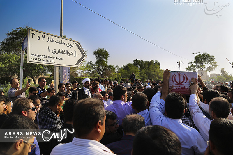 گزارش تصویری/ مراسم تشییع و تدفین دو شهید گمنام همزمان با شهادت امام جعفر صادق (ع) در اهواز
