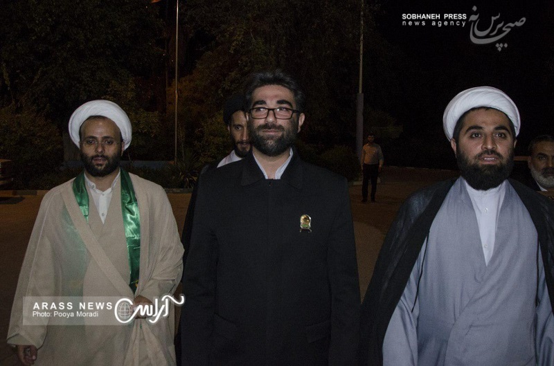 گزارش تصویری/ دیدار استاندار خوزستان با کاروان خادمین امام رضا(ع) در استانداری خوزستان