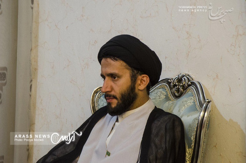 گزارش تصویری/ دیدار استاندار خوزستان با کاروان خادمین امام رضا(ع) در استانداری خوزستان