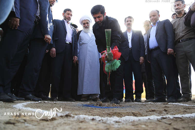 گزارش تصویری/ مراسم کلنگ زنی ایستگاه برق گتوند توسط استاندار خوزستان و شرکت در مراسم تشییع شهید مدافع حرم گتوند ( شهید محمد تاجبخش )