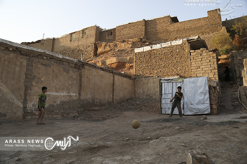 گزارش تصویری/ بازدید دکتر همایون یوسفی نماینده مردم اهواز در مجلس شورای اسلامی به همراه تعدادی از مسئولین شهری و استانی از منطقه منبع آب اهواز