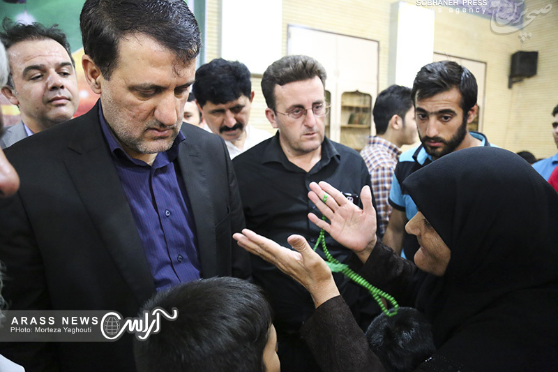 گزارش تصویری/ بازدید دکتر همایون یوسفی نماینده مردم اهواز در مجلس شورای اسلامی به همراه تعدادی از مسئولین شهری و استانی از منطقه منبع آب اهواز