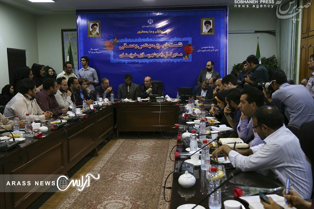 گزارش تصویری/ نشست خبری مدیرکل راه و شهرسازی استان خوزستان با اصحاب رسانه