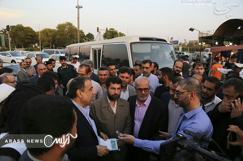 حاشیه های تصویری بازدید استاندار خوزستان ، شهردار کلانشهر اهواز و مدیران کل دستگاه های خدمات رسان از خیابان انوشه و منطقه لشکرآباد اهواز