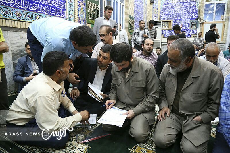 حاشیه های تصویری بازدید استاندار خوزستان ، شهردار کلانشهر اهواز و مدیران کل دستگاه های خدمات رسان از خیابان انوشه و منطقه لشکرآباد اهواز
