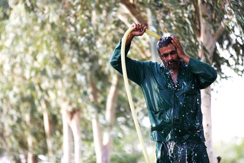 شرجی تا هفته آینده مهمان خوزستانی‌ها است/پیش بینی افزایش دما تا 50 درجه سانتیگراد
