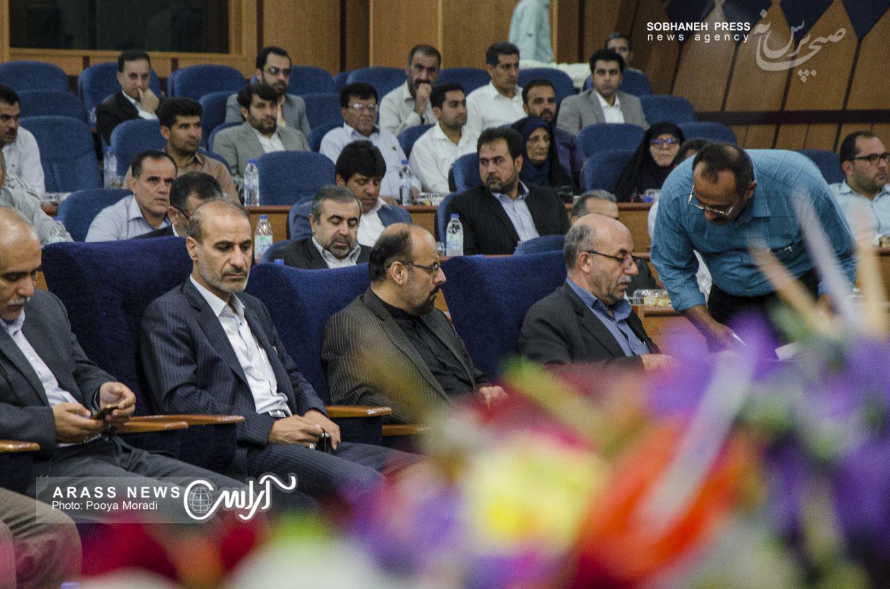 گزارش تصویری/ همایش مشترک فرمانداران و منتخبین دوره پنجم شوراهای اسلامی شهر و روستای در خوزستان