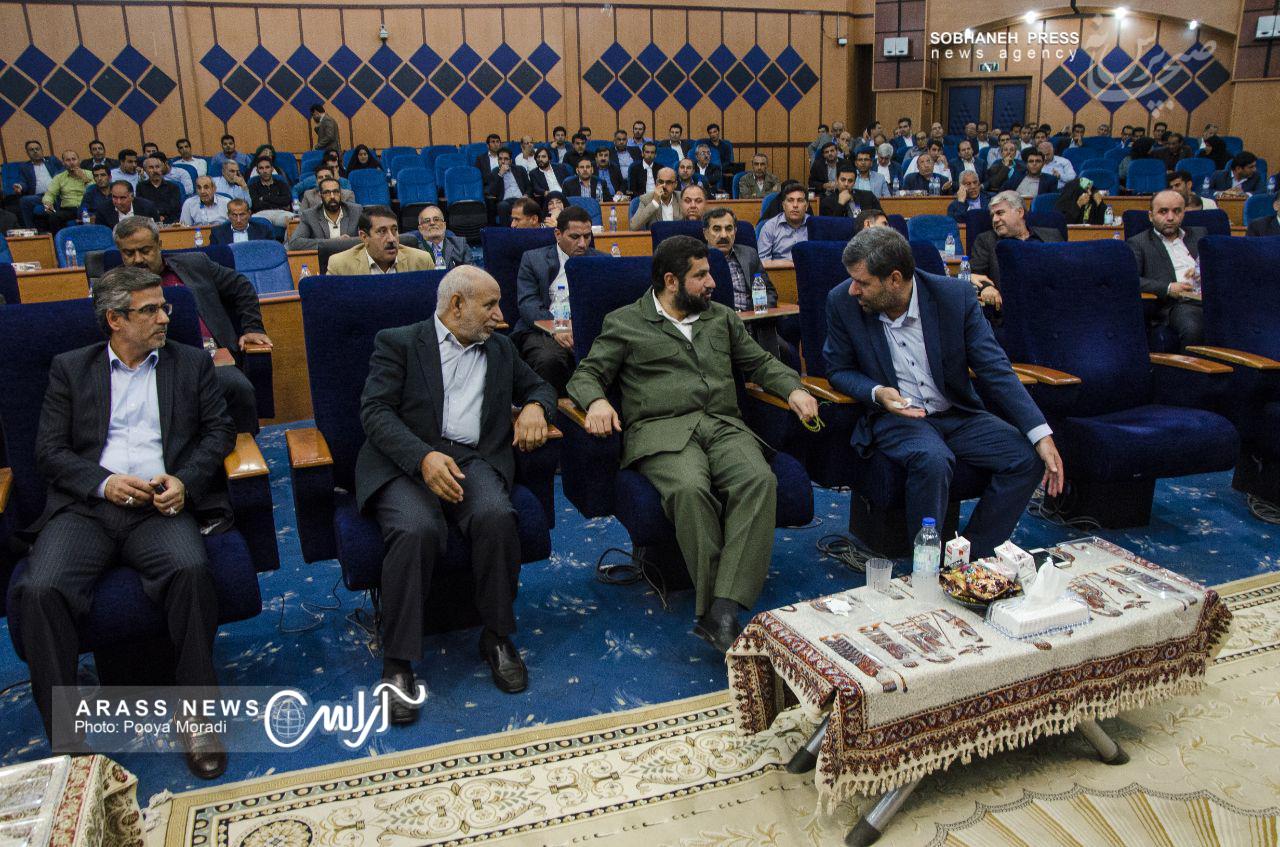 گزارش تصویری/ همایش مشترک فرمانداران و منتخبین دوره پنجم شوراهای اسلامی شهر و روستای در خوزستان