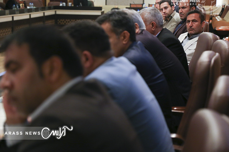 گزارش تصويري/ نشست استاندار خوزستان با اعضاي ستاد اصولگرایان حامی روحانی در استان