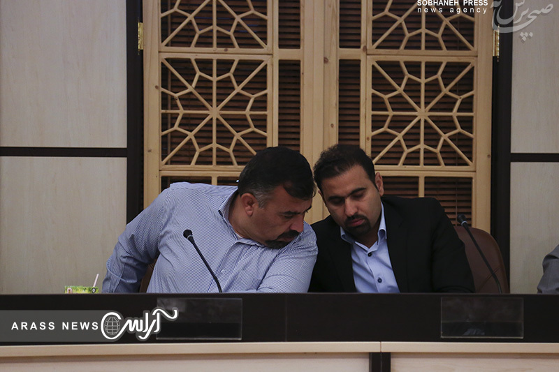گزارش تصويري/ نشست استاندار خوزستان با اعضاي ستاد اصولگرایان حامی روحانی در استان