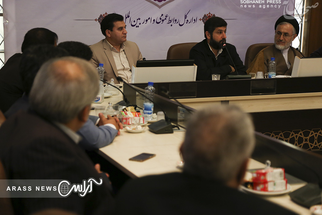 گزارش تصويري/ نشست استاندار خوزستان با اعضاي ستاد اصولگرایان حامی روحانی در استان