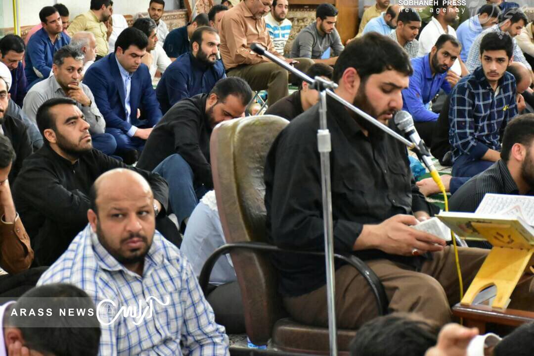 زمزمه دعای عرفه در مسجد گلزار شهدای اهواز+تصاویر زمزمه دعای عرفه در مسجد گلزار شهدای اهواز+تصاویر
